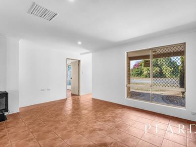 129 Reynolds Road, Forrestfield WA 6058