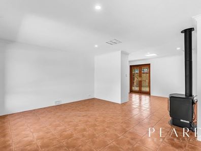 129 Reynolds Road, Forrestfield WA 6058