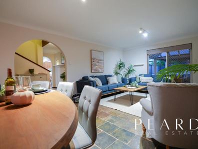 8 Fulham Place, Duncraig WA 6023