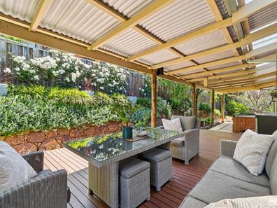 10 Amethyst Crescent, Mount Richon WA 6112