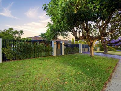 27A Bedford Road, Ardross WA 6153