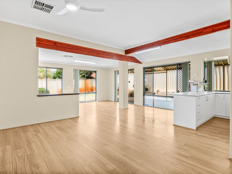 6 Borah Court, Caversham WA 6055