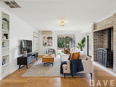 15 Hailwood Court, Kingsley WA 6026