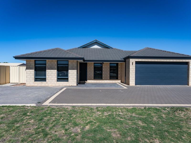 88 Stillwater Avenue, Drummond Cove