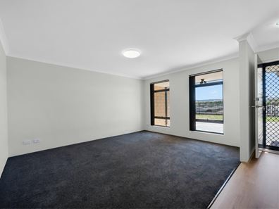 88 Stillwater Avenue, Drummond Cove WA 6532