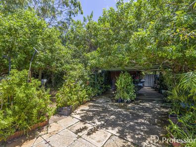 4 Yalgar Place, Lockridge WA 6054
