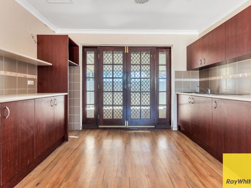 22 Foxton Street, Maddington WA 6109