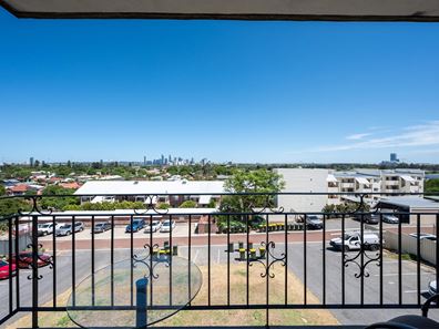 11/17 King George, Victoria Park WA 6100