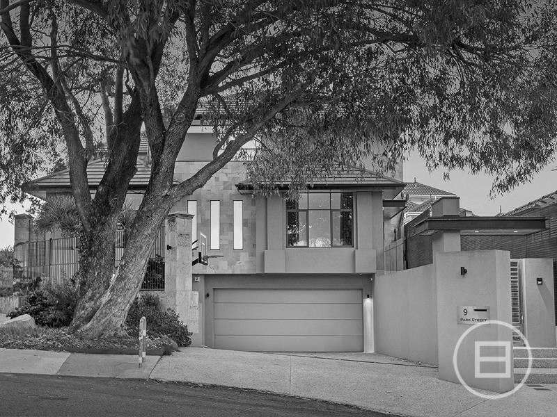 9 Park Street, Trigg WA 6029