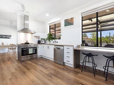 31 Stickney Way, Baynton WA 6714