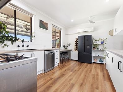 31 Stickney Way, Baynton WA 6714