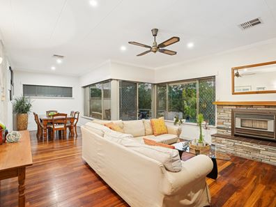 73 Wendouree Road, Wilson WA 6107