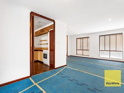 9 Guinivere Way, Camillo WA 6111