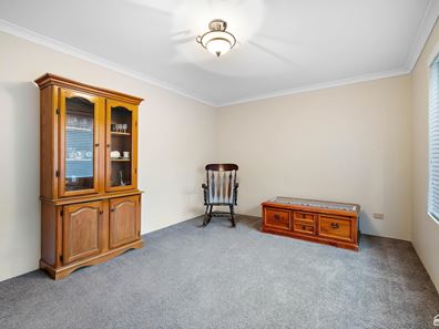 86 Challis Road, Seville Grove WA 6112