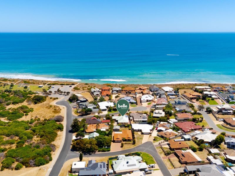 2 Pinnace Court, Halls Head WA 6210