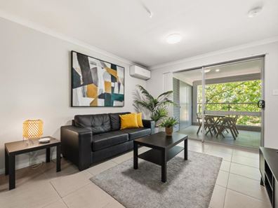 17/18 Westralia Gardens, Rockingham WA 6168