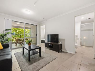 17/18 Westralia Gardens, Rockingham WA 6168