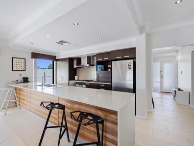 38 Vaucluse Circuit, Belmont WA 6104