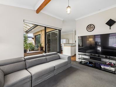 21 Wade Street, Joondanna WA 6060