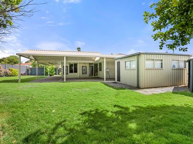 10 Kensington Court, Cooloongup WA 6168