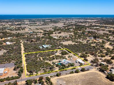 65 Albert Road, Waggrakine WA 6530