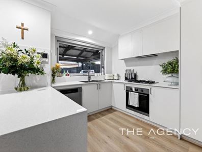4 Venosa Court, Heathridge WA 6027