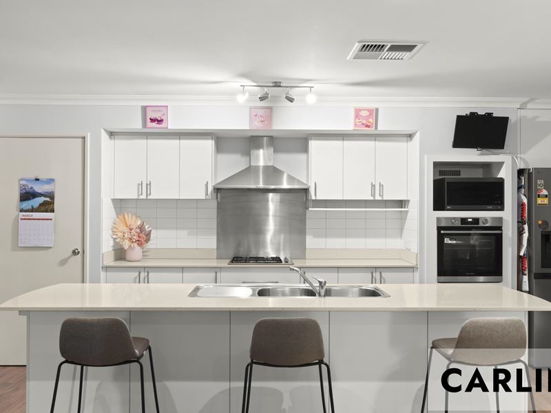 39 Normanby Bend, Success