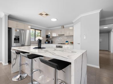 2a Holmes Street, Boulder WA 6432