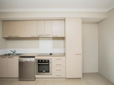 4/4 Crown St, Rivervale WA 6103