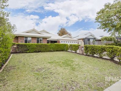 5 Featherstone Gardens, Butler WA 6036