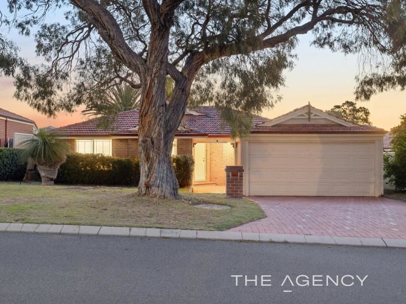 28 Houghton Drive, Carramar