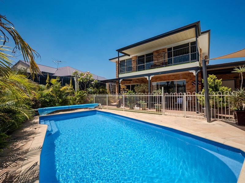 17 Ferndale Corner, Mindarie WA 6030