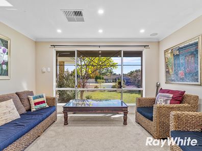 15 Lydia Place, Greenfields WA 6210