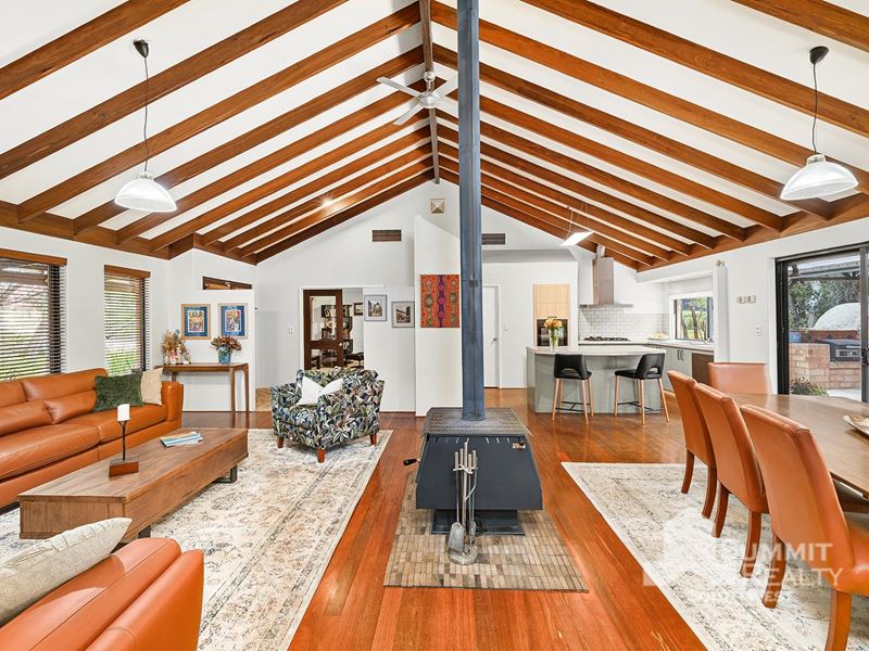 2 Samrose Road, Dalyellup WA 6230