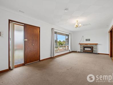 12 Malcolm Street, Spearwood WA 6163
