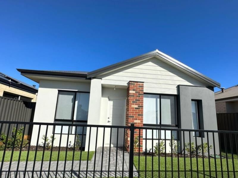 32 Ipswich Street, Wellard WA 6170