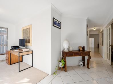 20 Park Lane, Canning Vale WA 6155