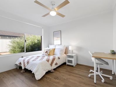 Room/4  4 Suttor Drive, Success WA 6164