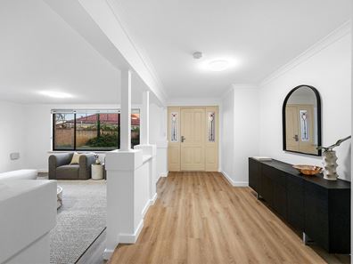 25 Parkwater Gardens, Churchlands WA 6018