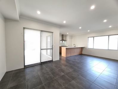 15 Addington Loop, Piara Waters WA 6112