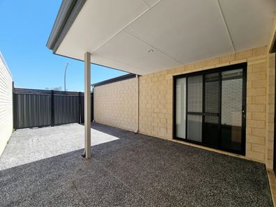 15 Addington Loop, Piara Waters WA 6112