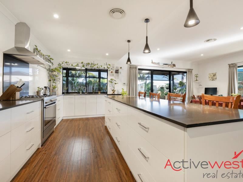 7 Ajax Drive, Wandina