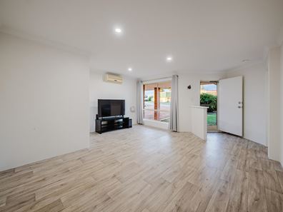 6 Bushby Close, Mount Tarcoola WA 6530