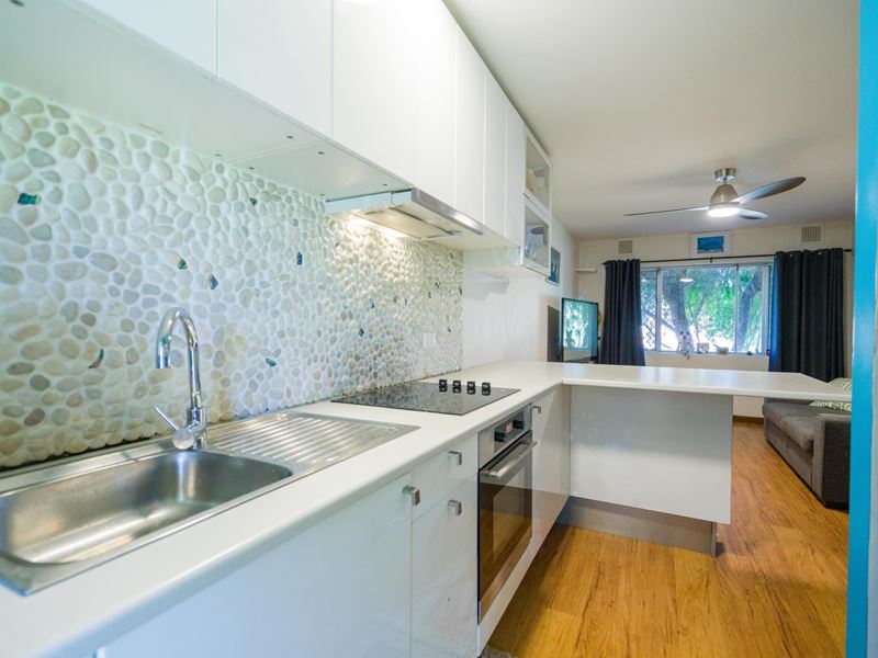 8/142 Watkins Street, White Gum Valley WA 6162
