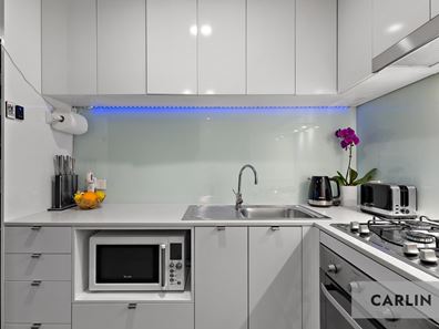 306/17 Malata Crescent, Success WA 6164