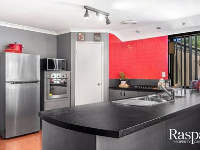 7 Salerno Approach, Piara Waters WA 6112