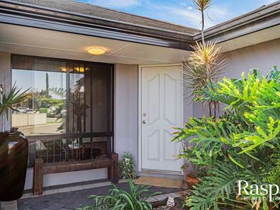 7 Salerno Approach, Piara Waters WA 6112