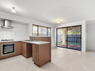 5 Ward Cresent, Kelmscott WA 6111