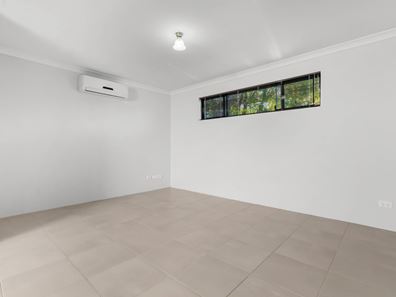 5 Ward Cresent, Kelmscott WA 6111