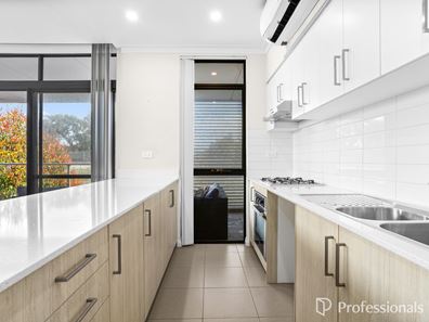 18/63 Mariposa Gardens, Success WA 6164